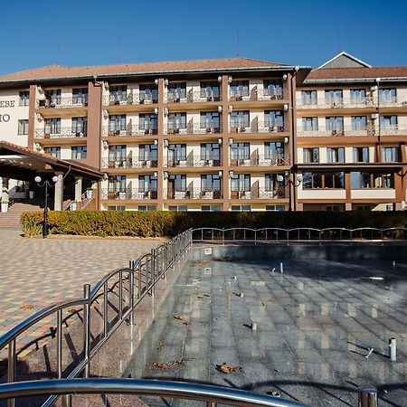 Resort Kryshtaleve Dzherelo Солочин Экстерьер фото